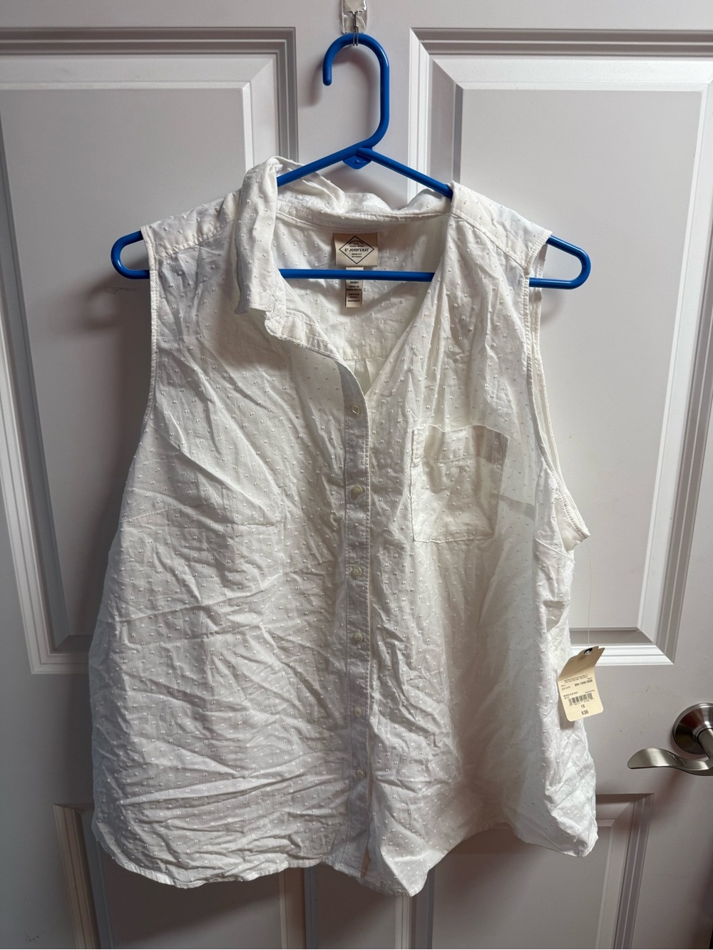St. John's Bay White Sleeveless Button-Front Shirt